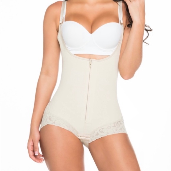 Tummy Control Body Shaper / PowerNet Fabric - Picture 1 of 8